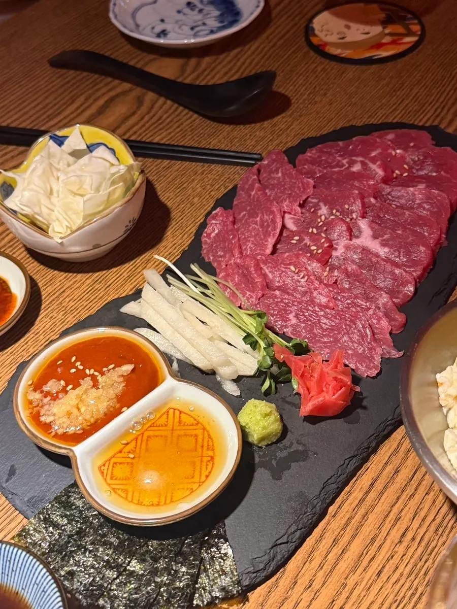 숯마카세 육류 세트에 나온 접시