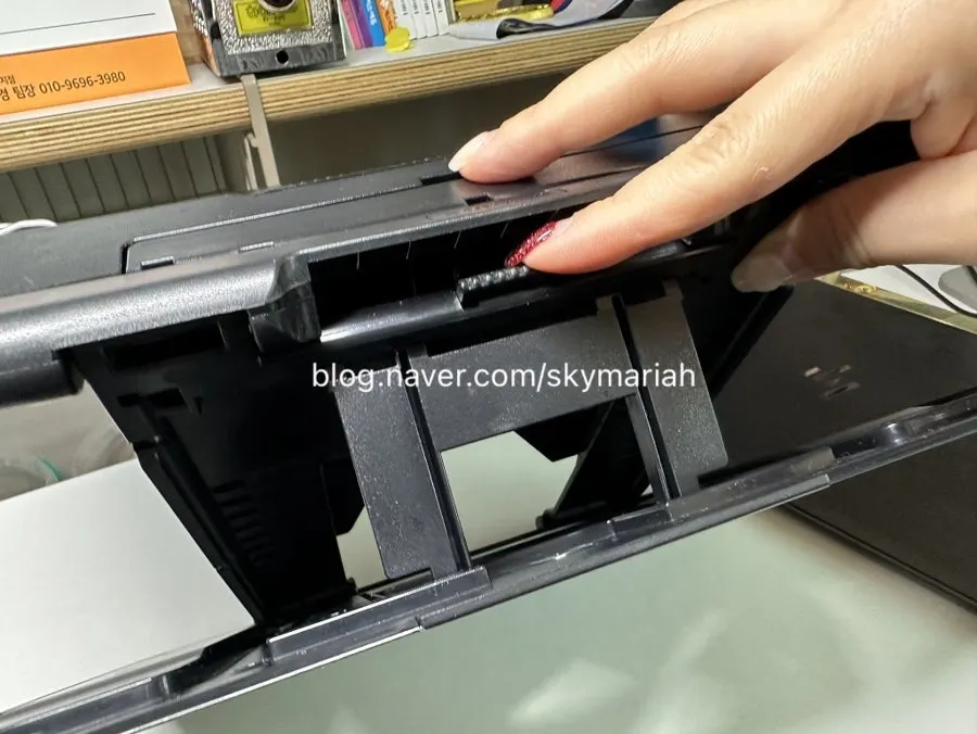 Laptop angle adjustment in use