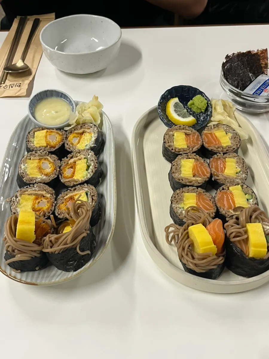 Buckwheat gimbap table setting at Sorori Cheongju Main Branch