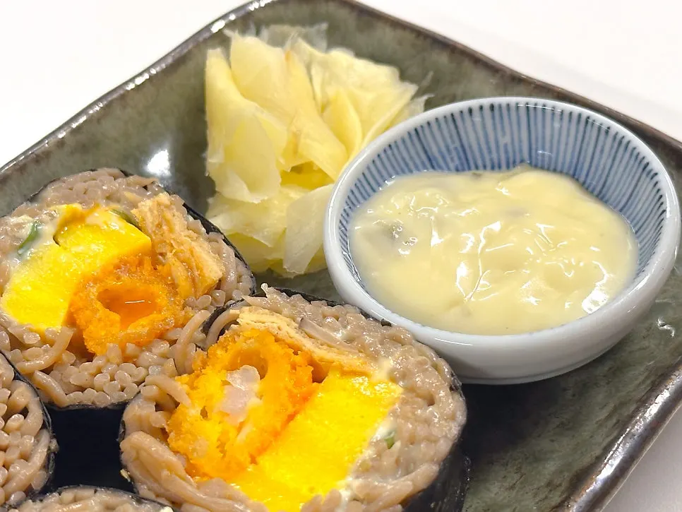Shrimp buckwheat gimbap served with tartar sauce