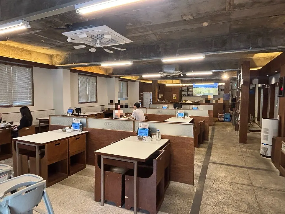 Tidy dining space at Sorori Cheongju Main Branch