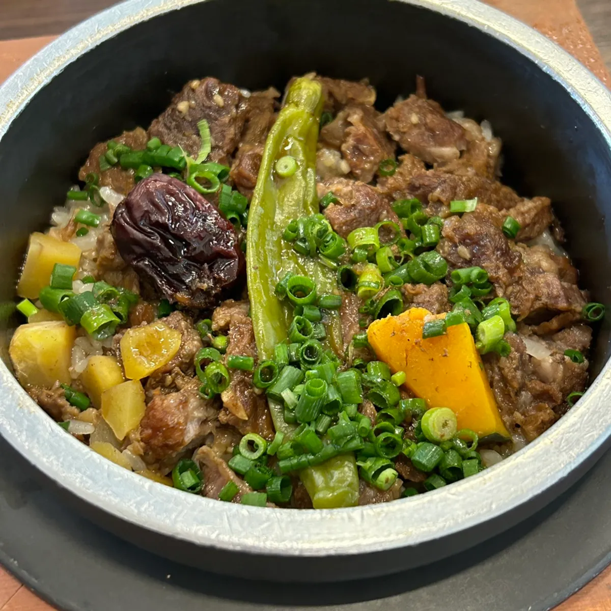 A full table setting of braised short rib sotbap at Sorori Sotbap Culture Factory Branch