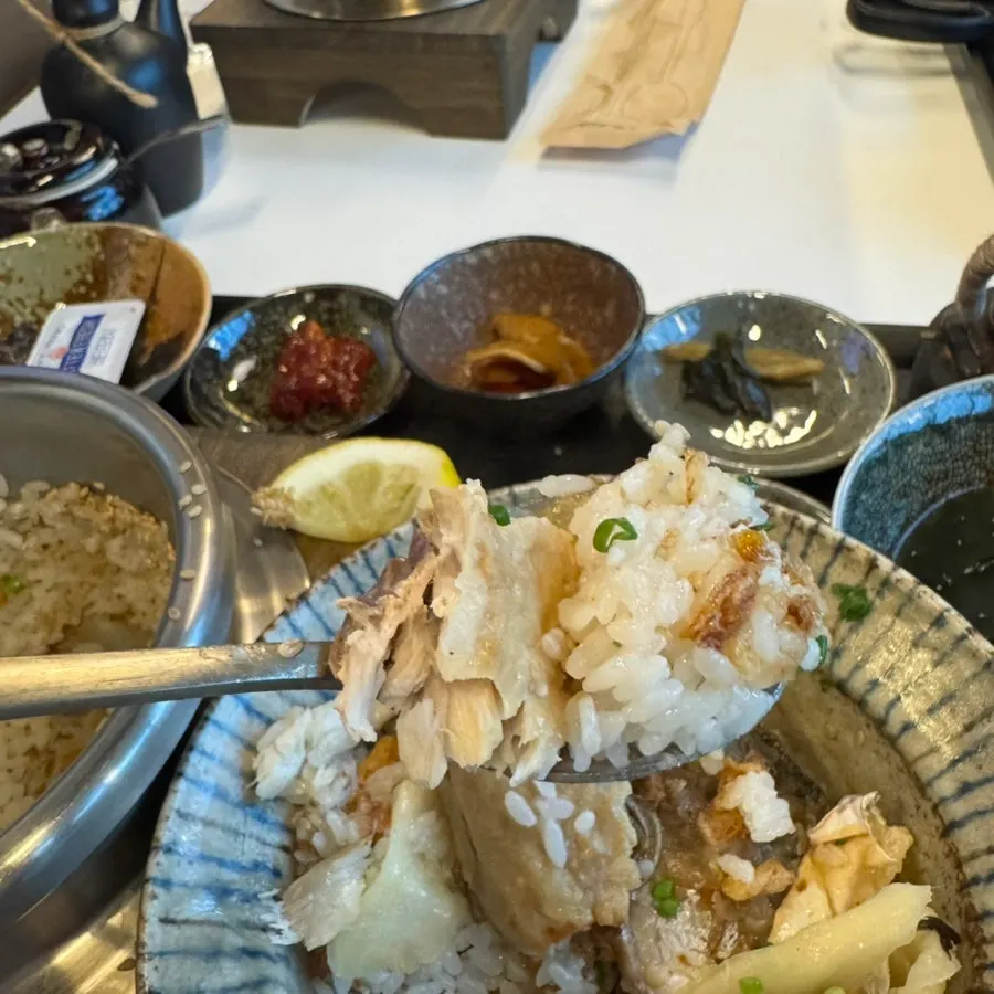 Plump mackerel flesh topped with lemon