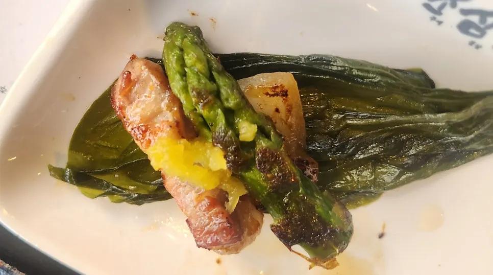 멜젓에 찍은 목살