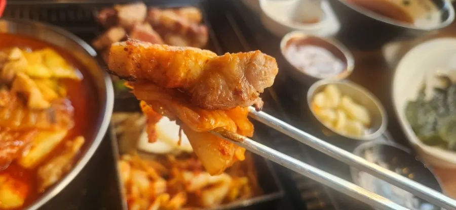 삼겹살에 곁들이는 마늘소스