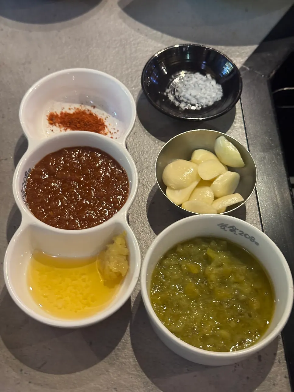 Salsas y acompañamientos básicos para la carne