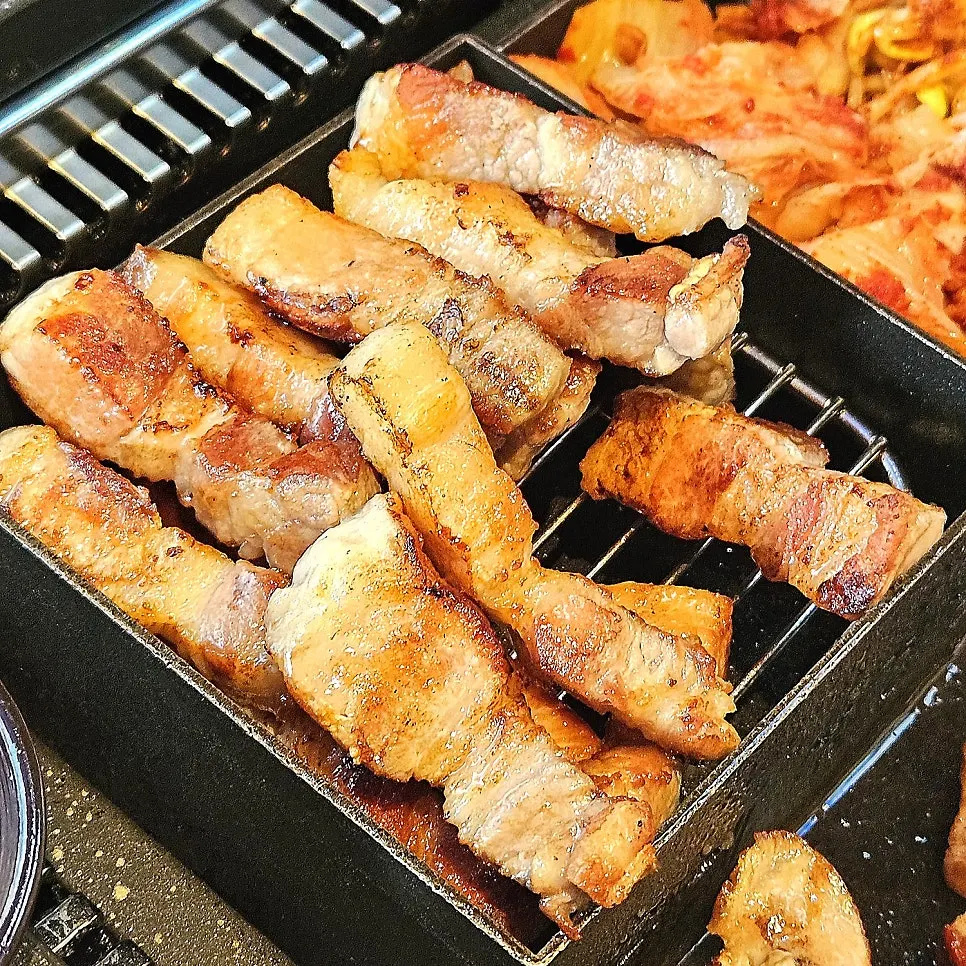 Grilled Korean pork at Ssosam 208 Siheung Baegot Branch