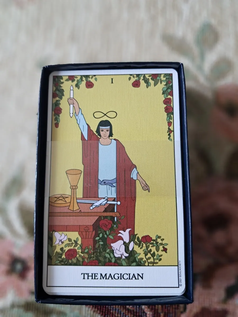 Waite-style tarot card design