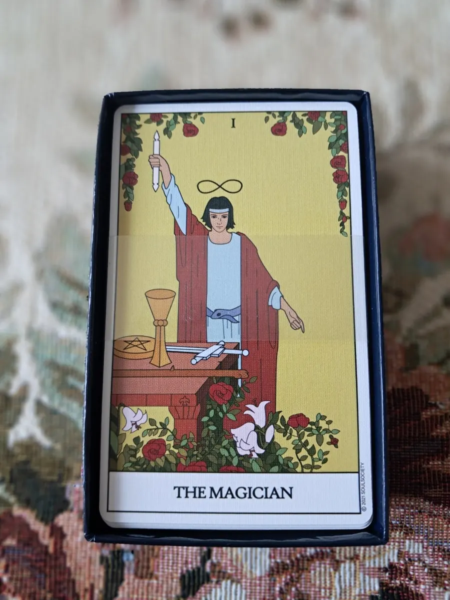 A tarot beginner's first Soul Weight Tarot Cards reading and smooth spread