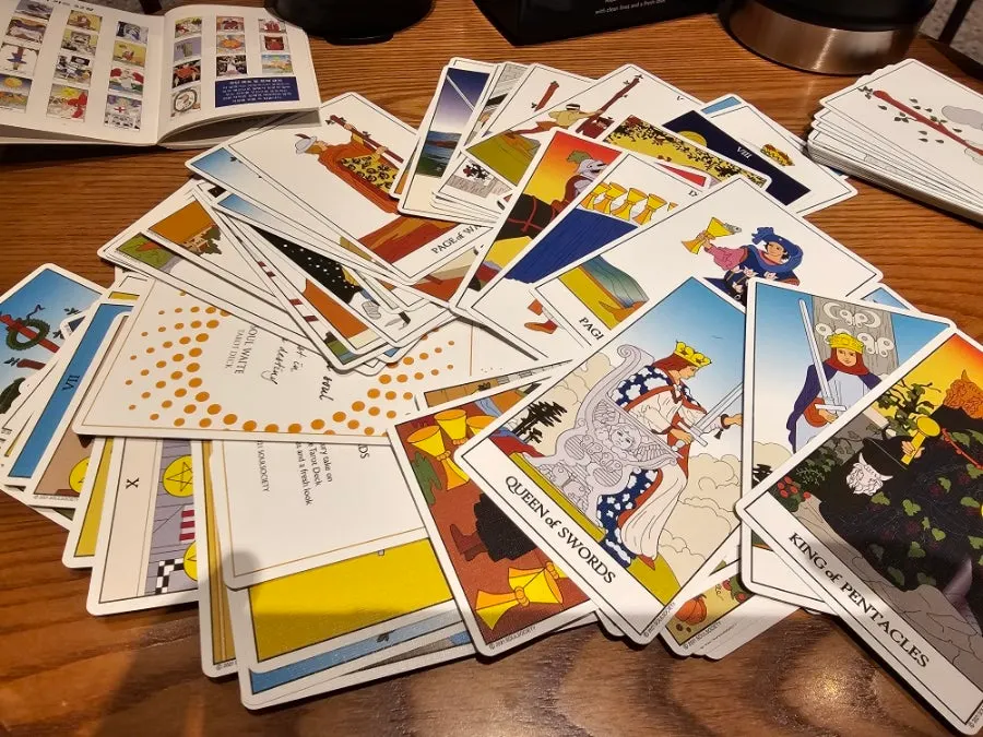 Soul Waite Tarot Cards in use
