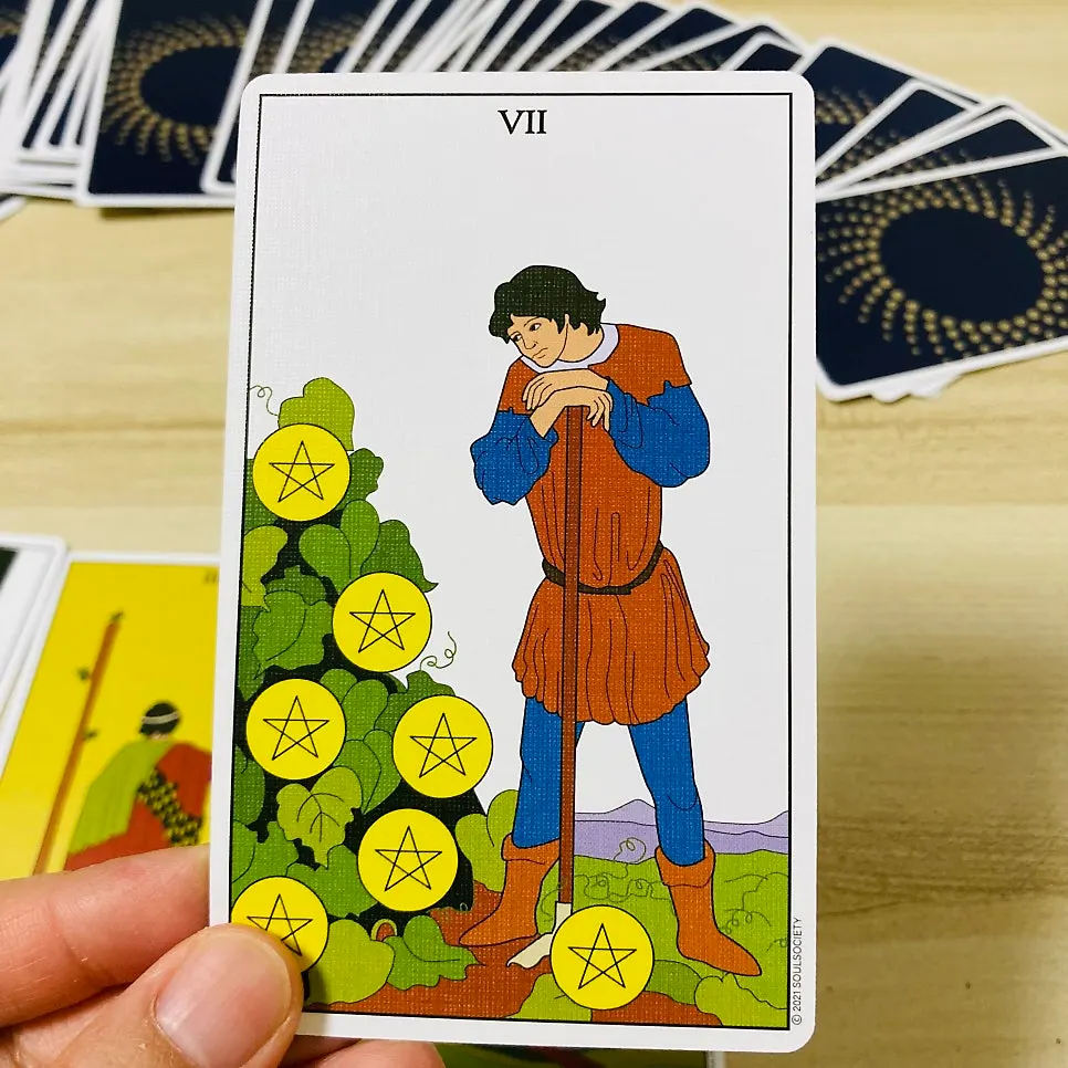 Major and minor tarot card selection