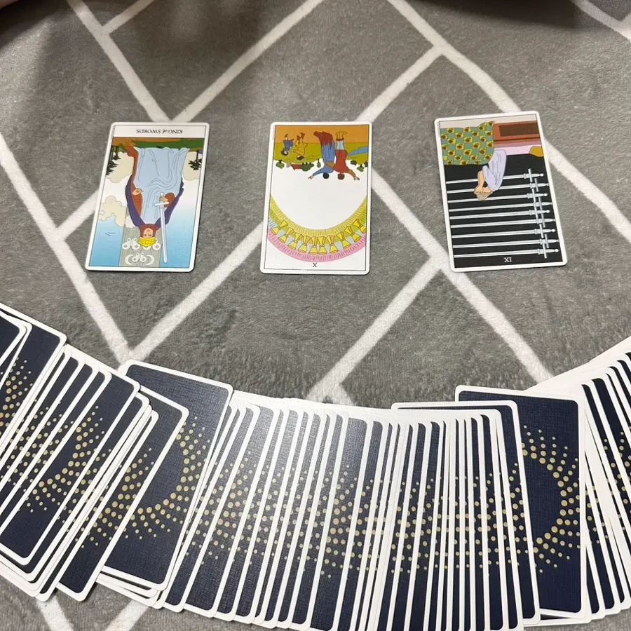 Tarot card box with gold foil and glossy coating