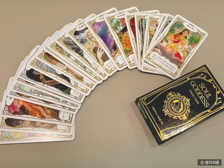 Oracle cards with Korean goddess messages