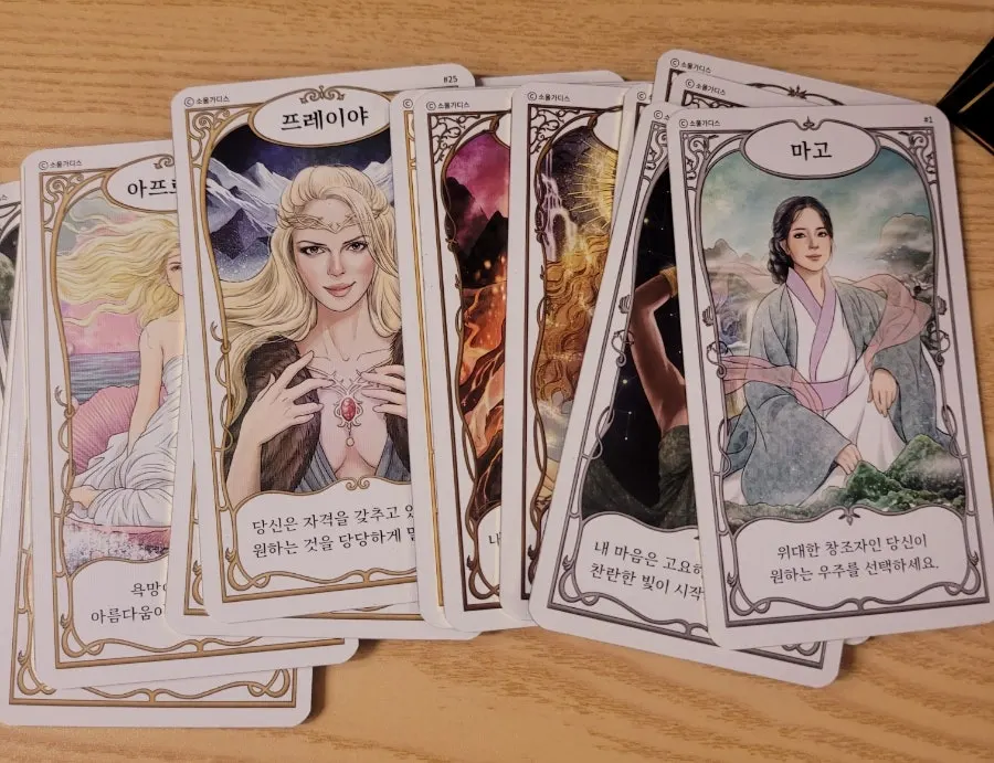 Oracle cards made from sturdy material