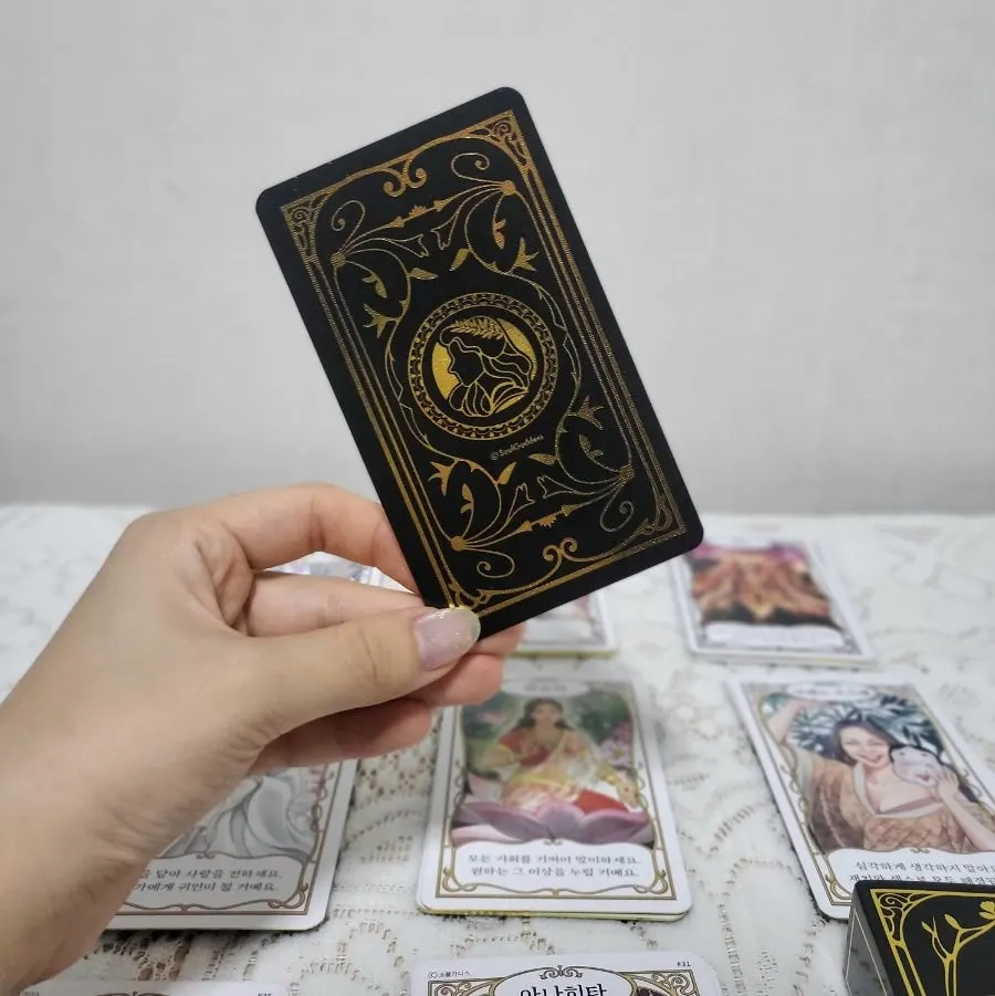 Three goddess cards that suit my taste