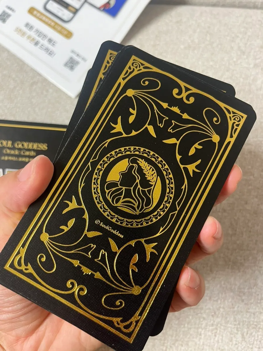 Oracle cards with gold-edged sides