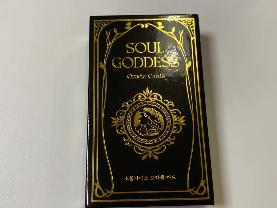 Oracle cards to enjoy immediately at home