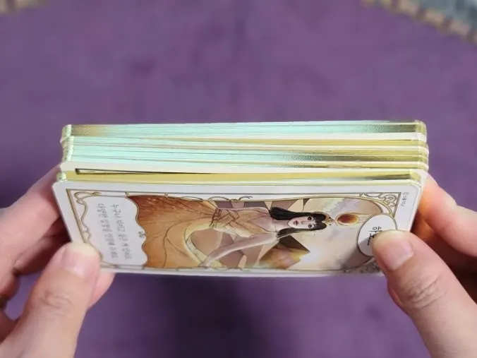 Oracle card deck card contents