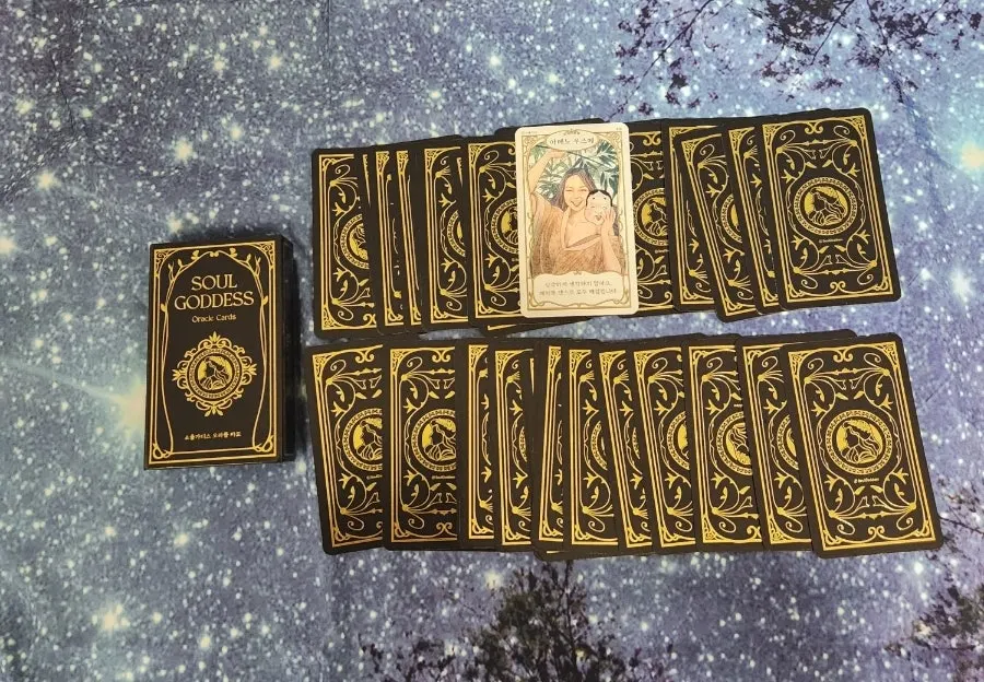 Oracle card with a Korean-language message