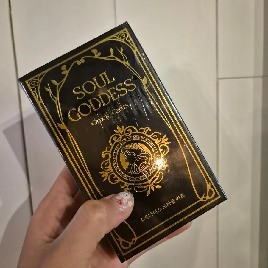 Oracle cards themed around 40 goddesses