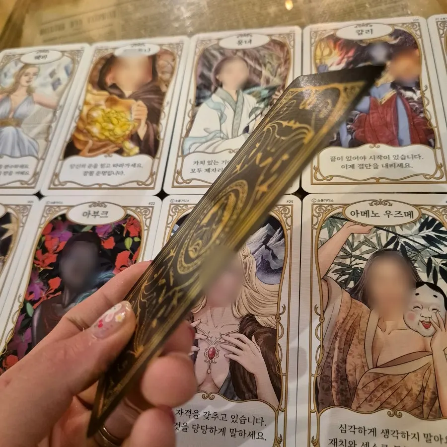 幻想的な女神オラクルカード画像