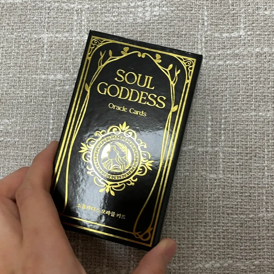 Oracle cards with goddess illustrations