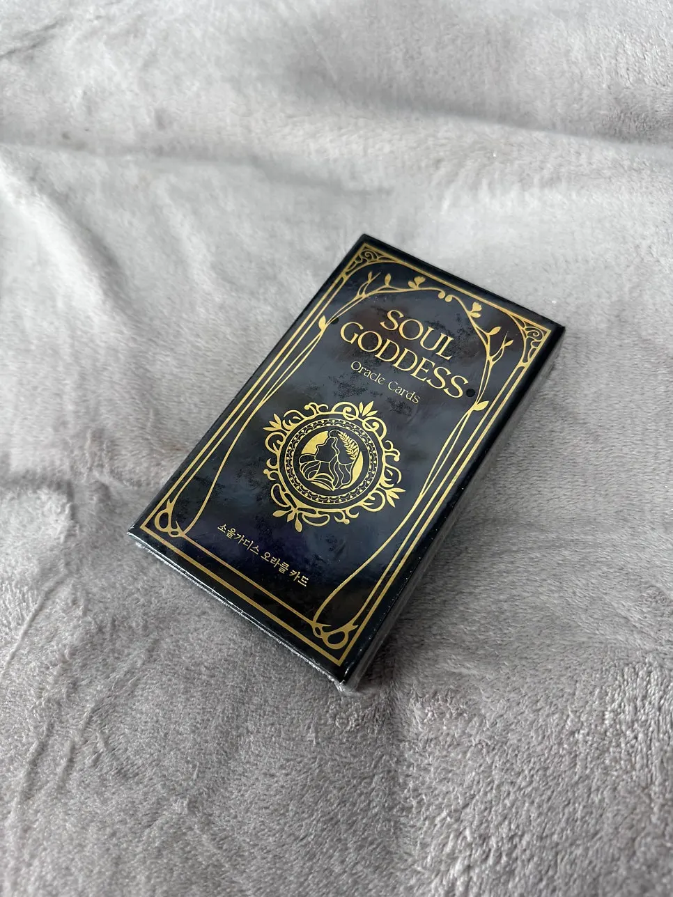 Delivered oracle cards