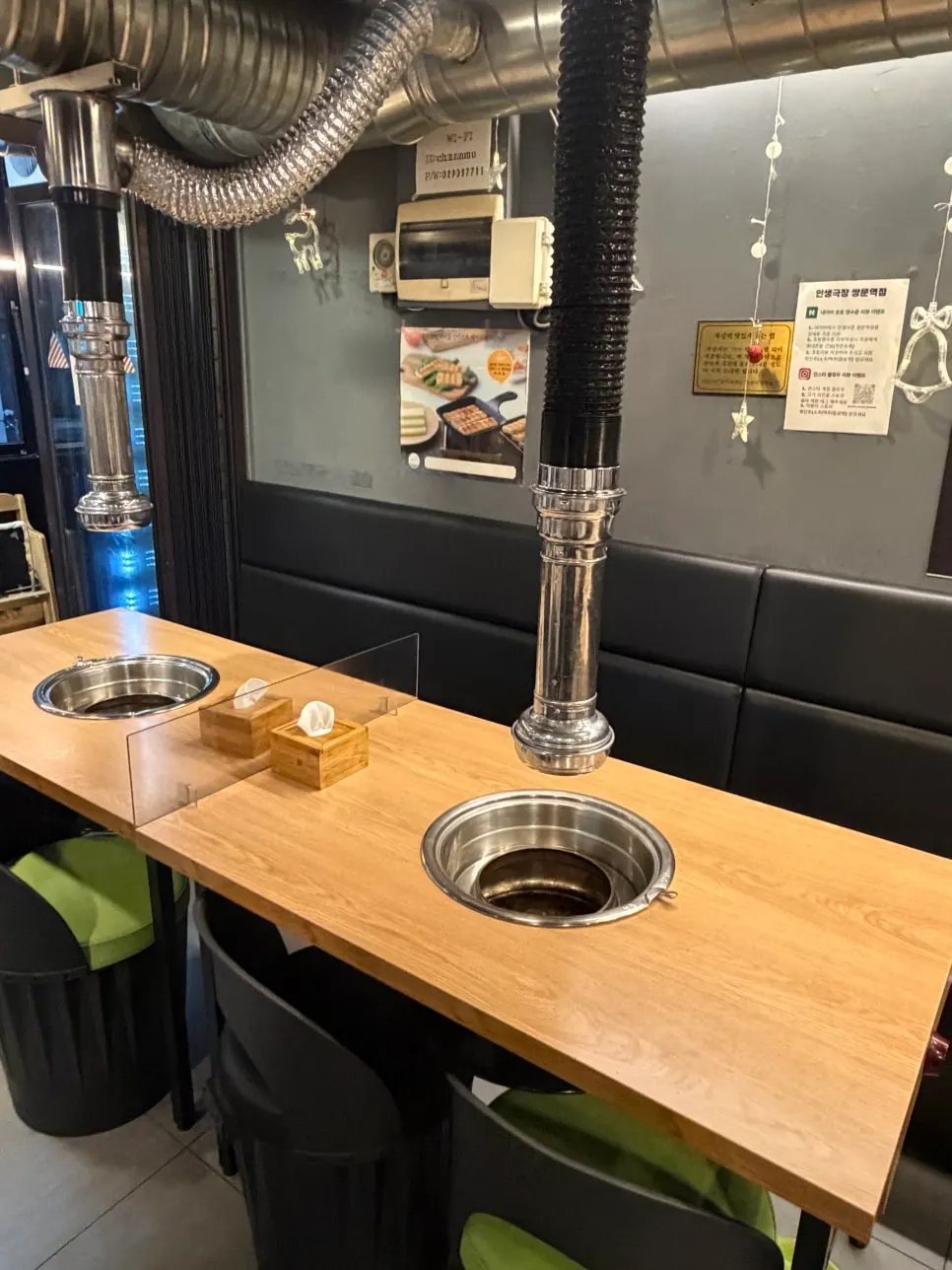 Relaxed restaurant interior for eating barbecue