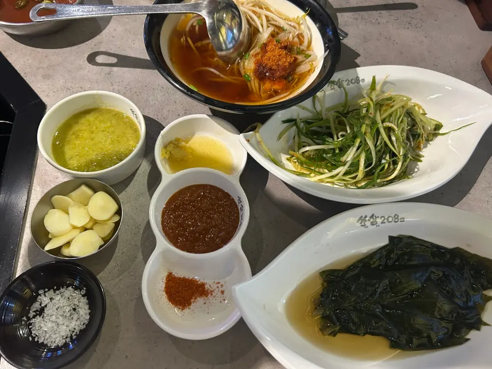 쏘삼208 수원역점 상차림