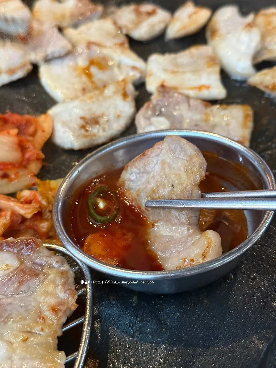 Melotjeot sauce for dipping the meat