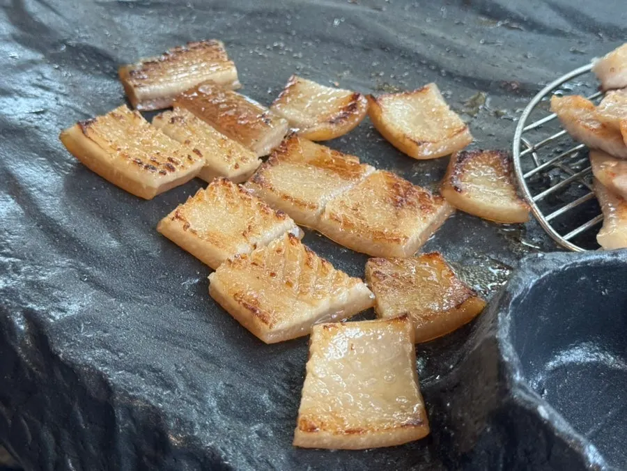 A serving of pork skin as ordered
