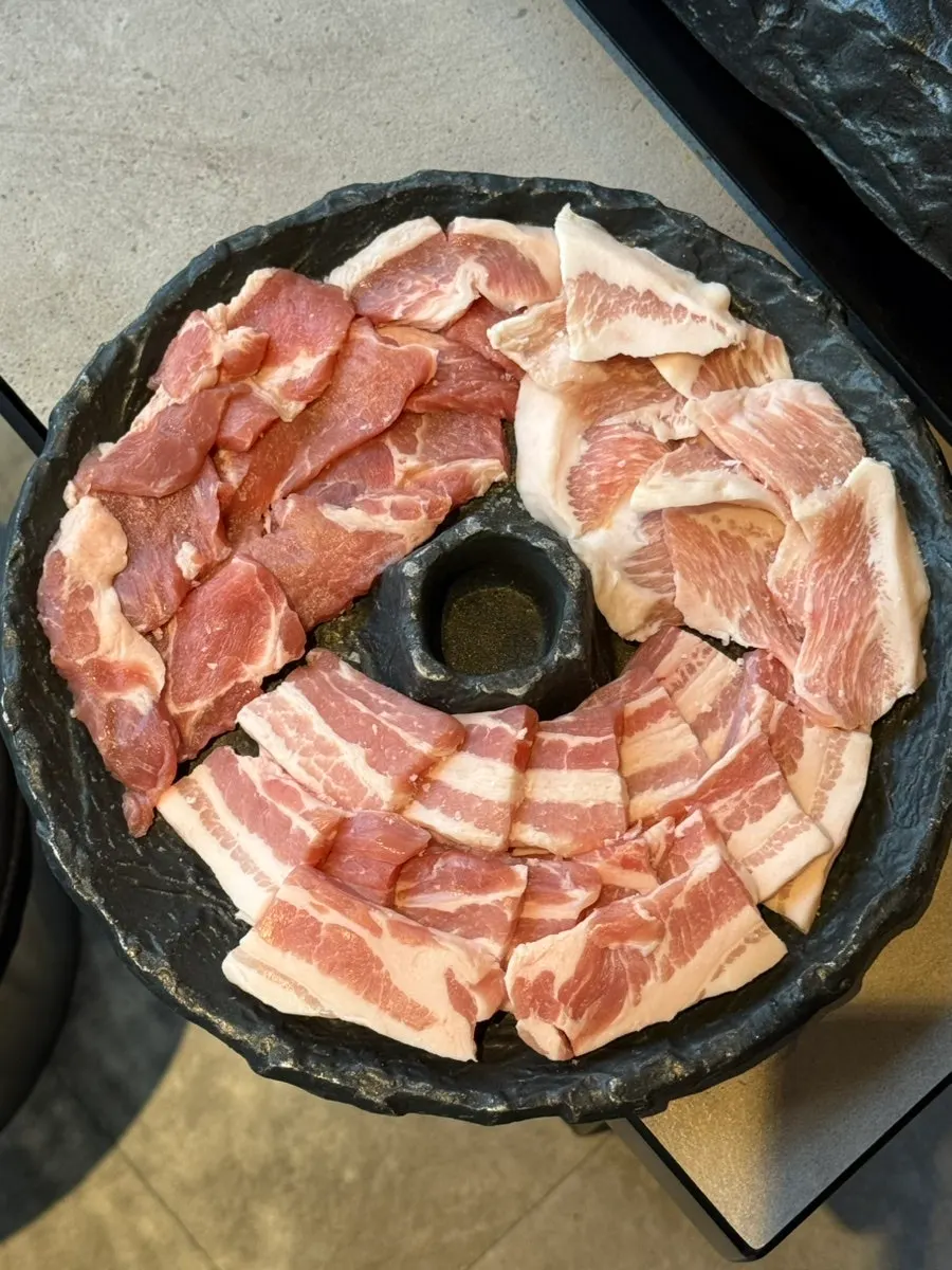 모둠돌판 中 500g 삼겹살 목살 천겹살