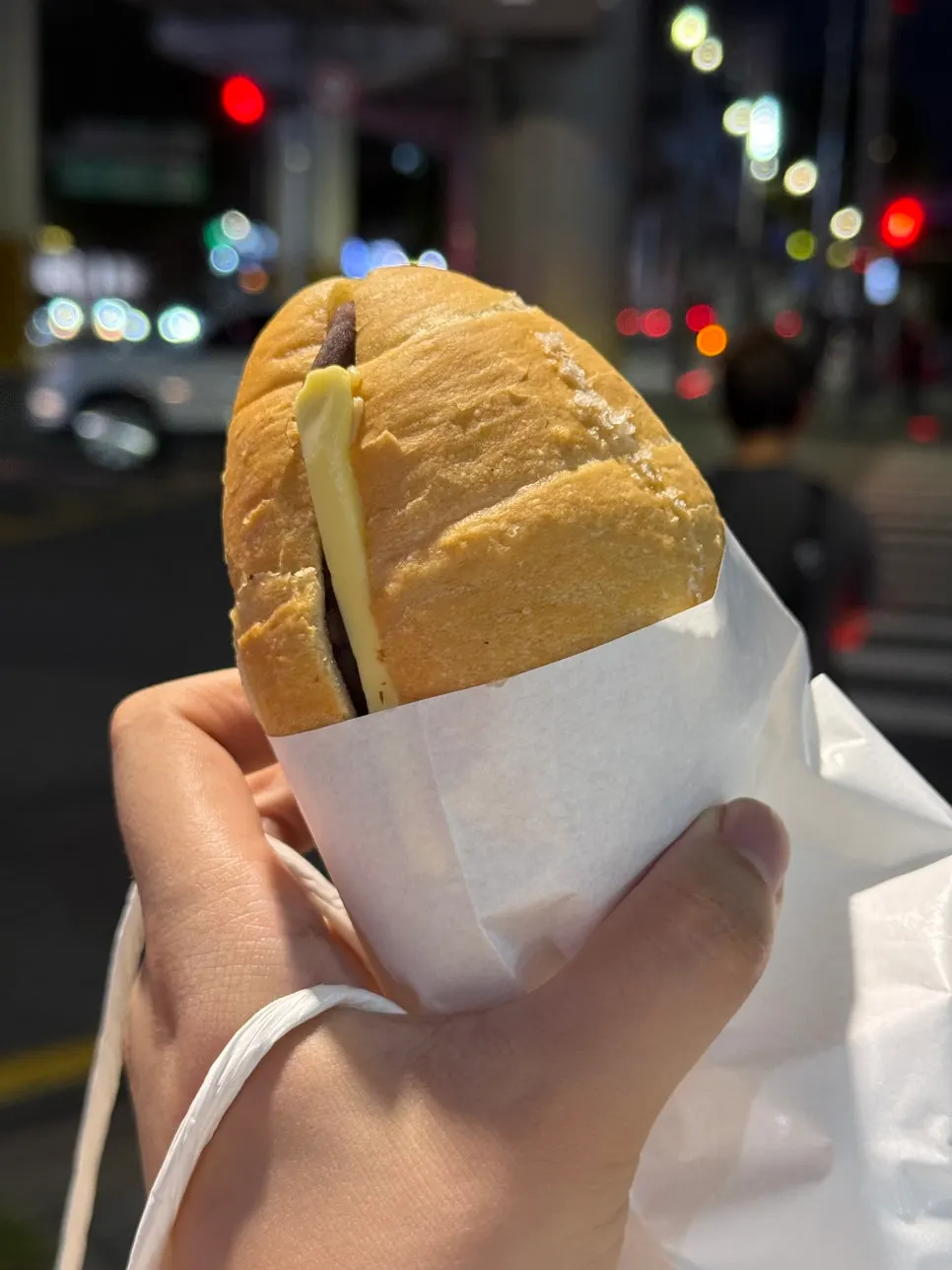หน้าตัดอังบัตเตอร์ซัลบังของ Stack Bakery