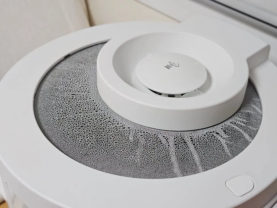 Quiet heated humidifier