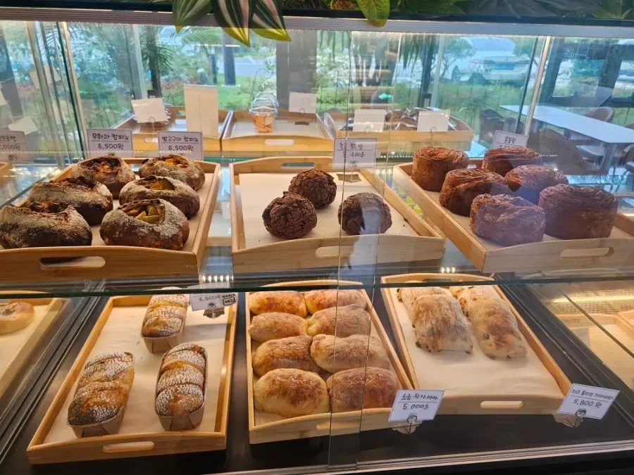 Steel Green Bakery's bakery menu board