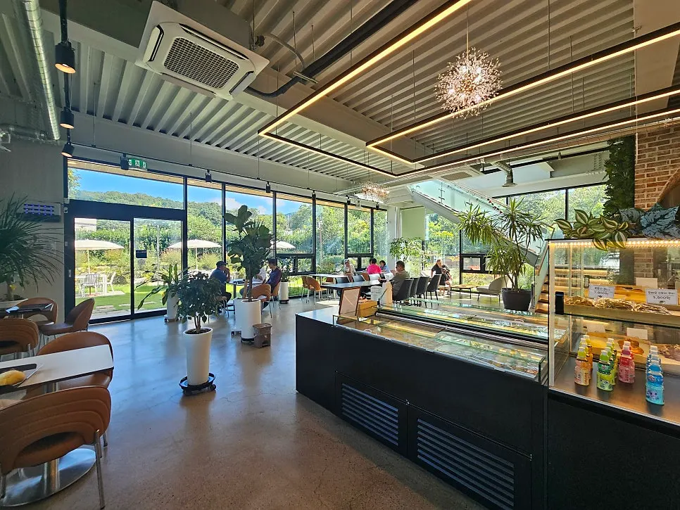Interior view of the 1st floor coffee bar at Steel Green Bakery