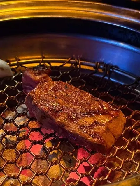육랩 여의도점 매장 사진 9/10