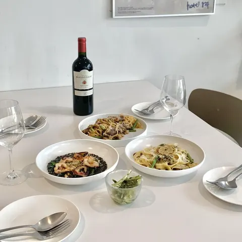 Aimer 教大站店 店铺照片 2/6