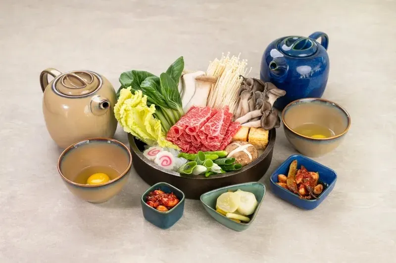 이오 한우구이 스키야키 연남 매장 사진 1/16