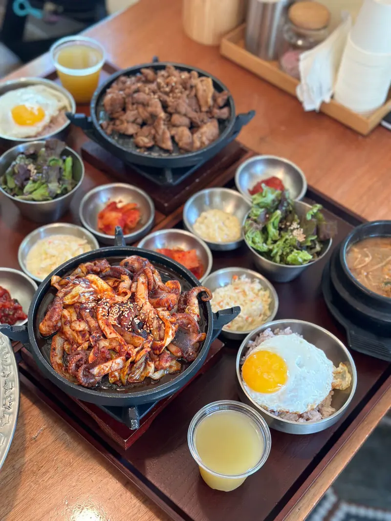 Cafe Dongyi 大明駅店 店舗写真 1/4