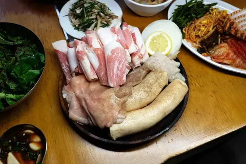 Flower Pork 亀尾本店 店舗写真 16/16