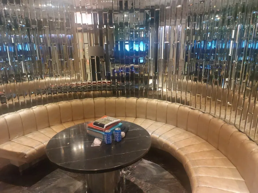 Overall view of the room at Su Noraebang Mia Branch