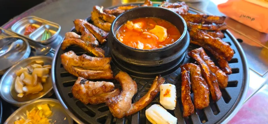 Two plates of salt and spicy jjokgalbi