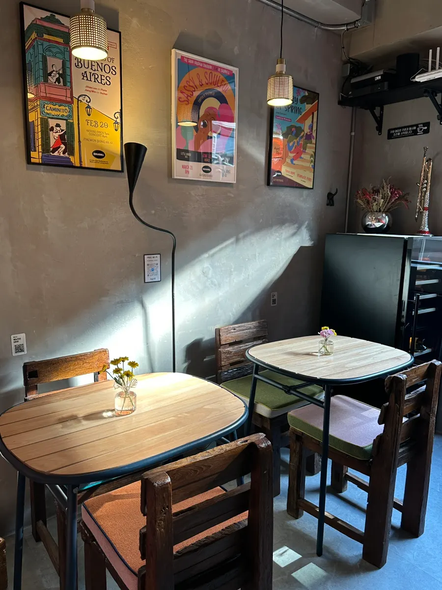 Sunlit space at Sugar Hill with interior decor pieces