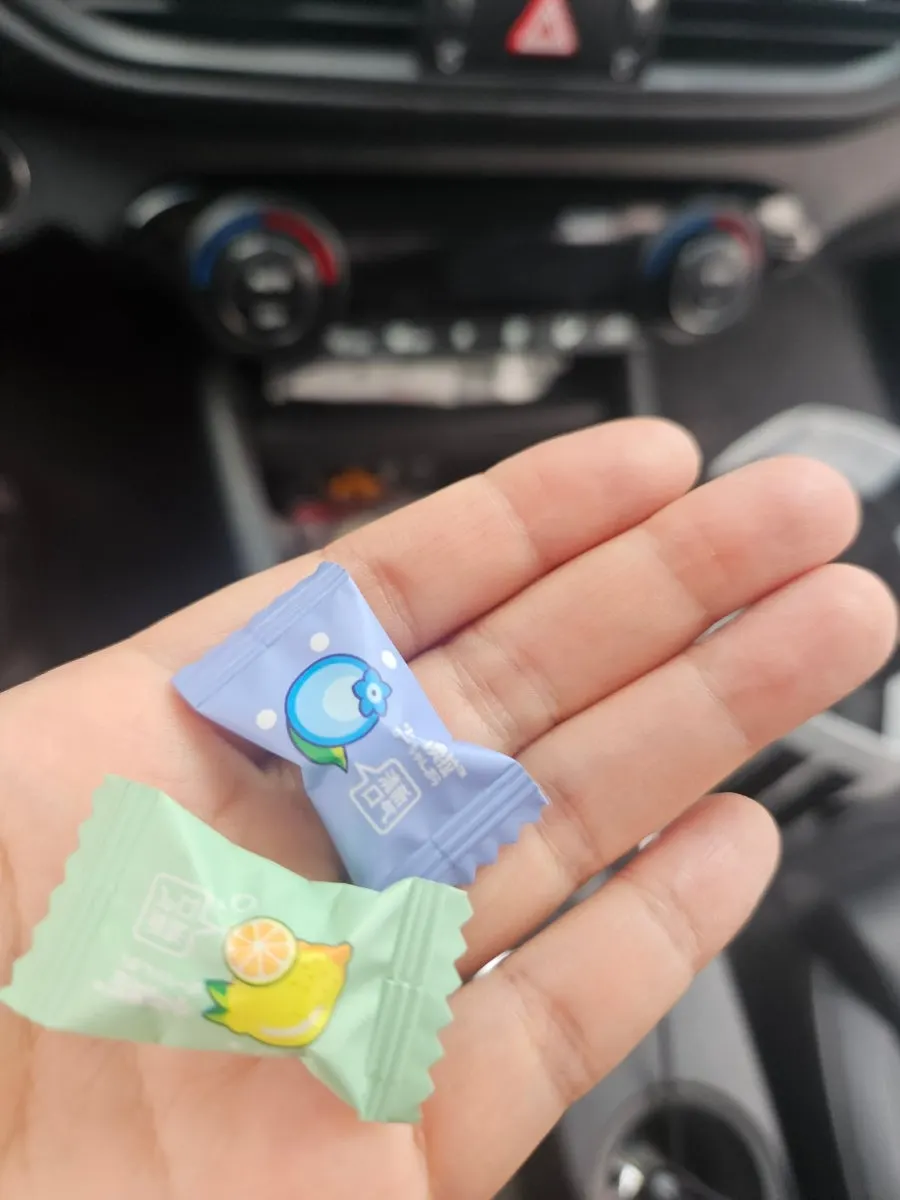 뜨끈한 국물과 닭고기 한 그릇