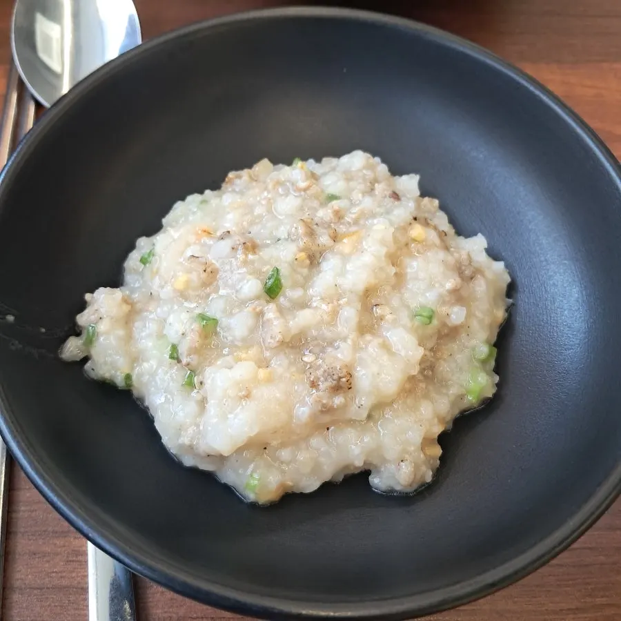 A spoonful of rich pre-meal porridge