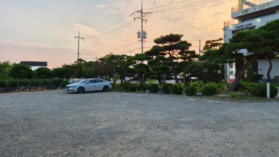 수정갈비 전용 주차장 전경
