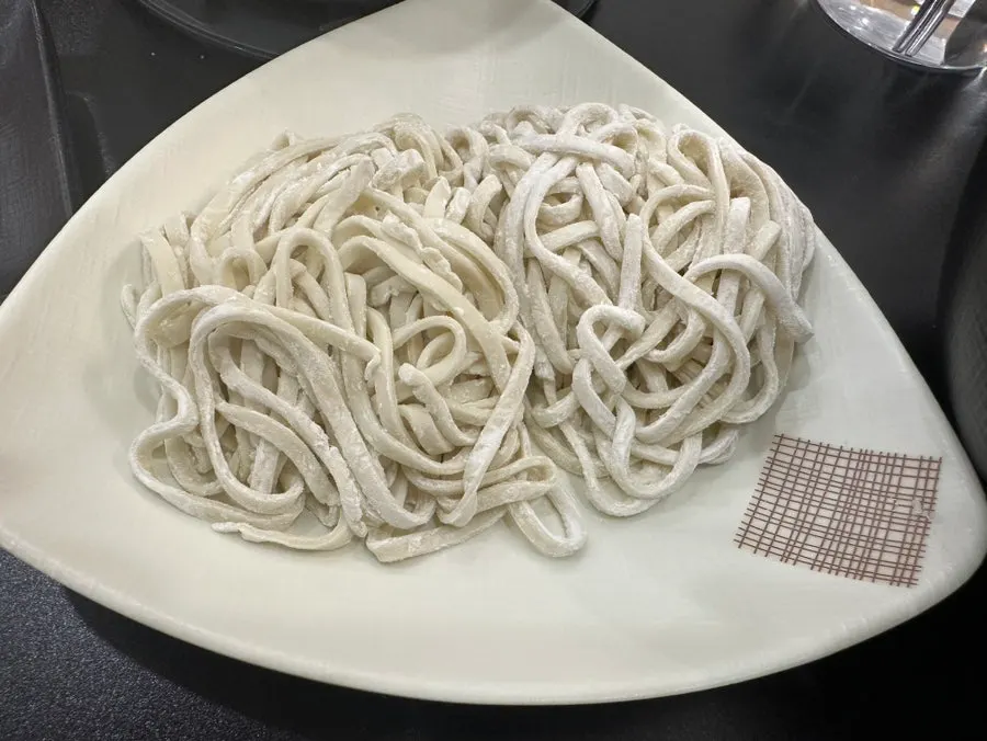 샤브샤브 뒤에 나온 칼국수 면