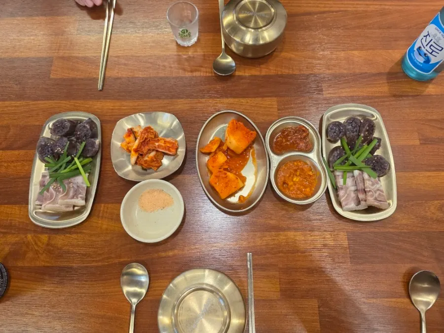 Meaty bone haejangguk meat