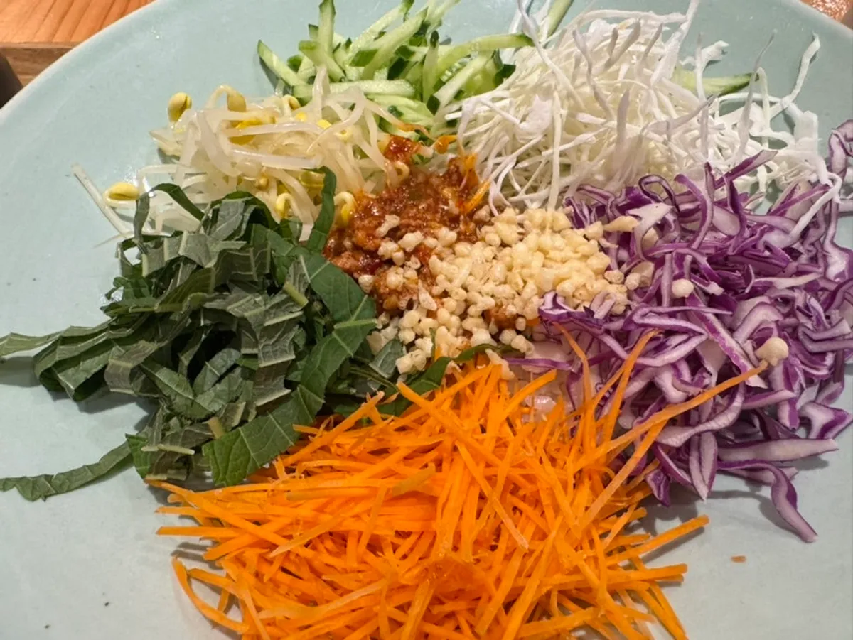A bowl of Insaeng Jjolmyeon at Chilseong Jemyeonso Suji Main Branch